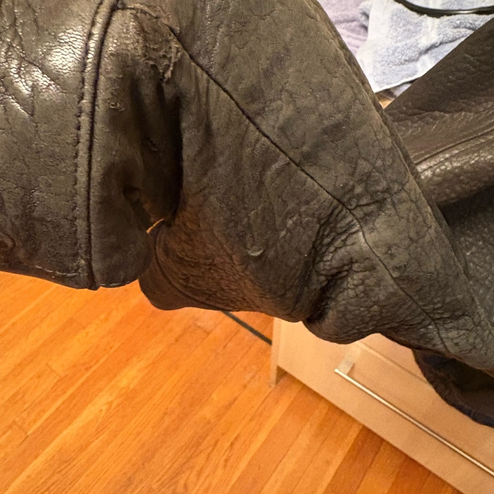 Men's Black Leather Bomber Jacket - Picture 3 of 5